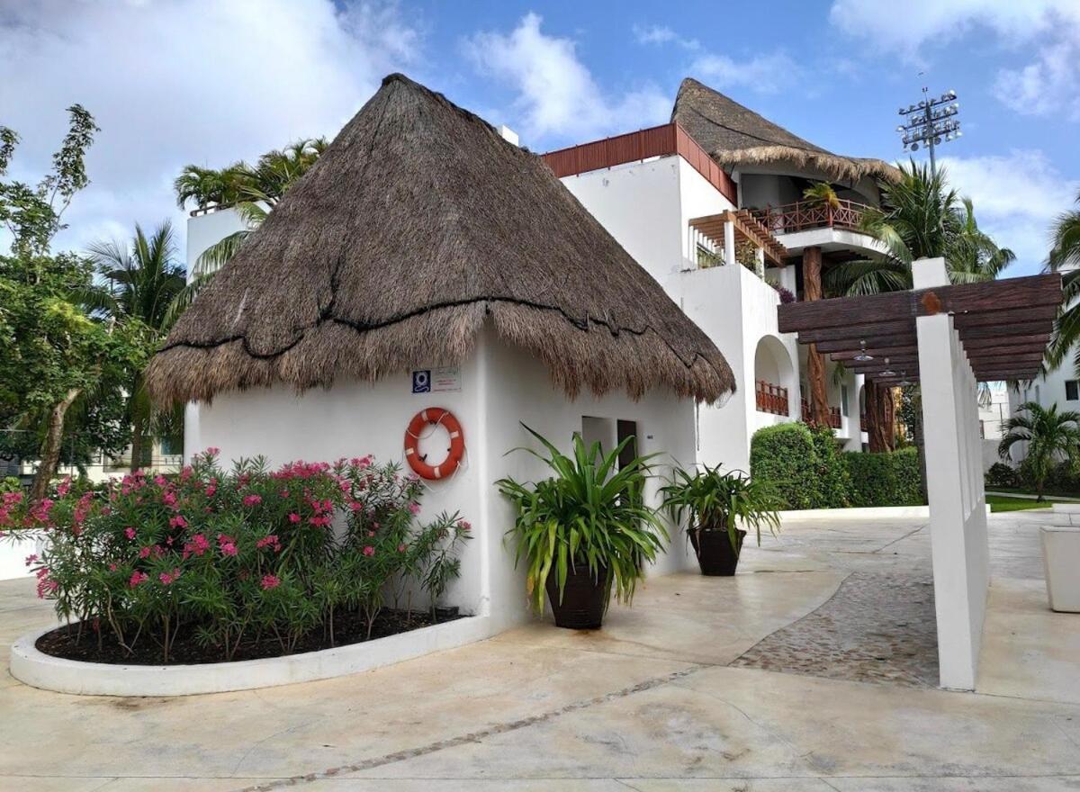 Quadra Alea , 3-bedroom * Playa del Carmen